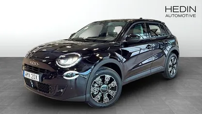 Ny Fiat 600 Icon 110 HK (80 kW) 2025 Svart Halvkombi