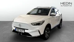 Vit (white) Begagnad 2022 MG ZS Luxury Sedan | 244 900 kr (Bra pris)