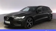 Mörkgrå (grå) Begagnad 2021 Volvo V60 R-Design Kombi | 403 900 kr (Marknadspris)