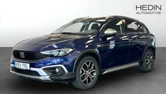 Begagnad 2022 Fiat Tipo Cross Sedan | 144 900 kr