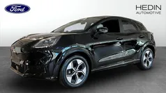 Svart (black) Begagnad 2025 Ford Puma Gen-E SUV | 389 900 kr (Marknadspris)