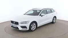 Vit Begagnad 2021 Volvo V60 Momentum Kombi | 254 000 kr (Marknadspris)