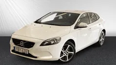 Vit Begagnad 2016 Volvo V40 Kombi | 149 900 kr (Marknadspris)