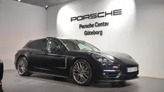 Svart (black) Begagnad 2022 Porsche Panamera 4 Platinum Edition Sedan | 899 000 kr (Marknadspris)