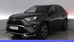 Grå Begagnad 2021 Toyota RAV4 Hybrid Premium SUV | 444 900 kr (Marknadspris)