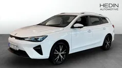 Vit (white) Begagnad 2022 MG MG5 EV Kombi | 229 900 kr (Bra pris)