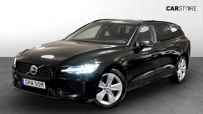 Begagnad Volvo V60 R-Design 350 HK (257 kW) 2022 Kombi