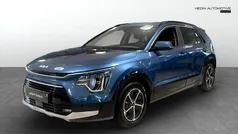 Blå (blue) Begagnad 2024 Kia Niro Advance SUV | 349 900 kr (Bra pris)