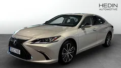Begagnad 2023 Lexus ES300H Limited Edition Sedan | 399 900 kr (Bra pris)