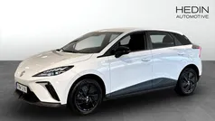 Vit (white) Begagnad 2023 MG MG4 EV Halvkombi | 269 900 kr (Marknadspris)