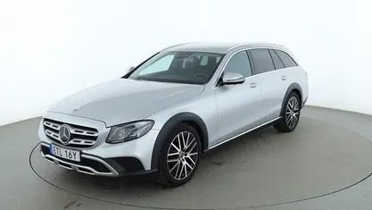Silver Begagnad 2020 Mercedes E220 Avantgarde SUV | 326 000 kr (Marknadspris)
