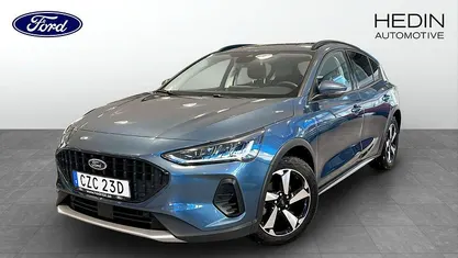 Blå Begagnad 2023 Ford Focus Active Halvkombi | 199 900 kr (Marknadspris)
