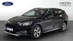 Svart (black) Begagnad 2022 Ford Focus Active Kombi | 219 900 kr (Marknadspris)