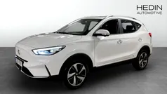 Vit (white) Begagnad 2022 MG ZS Luxury Sedan | 249 900 kr (Superpris)
