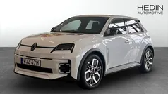 Vit (white) Ny 2025 Renault R5 Techno Halvkombi | 399 900 kr (Marknadspris)