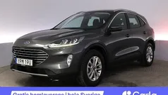 Grå Begagnad 2021 Ford Kuga Titanium SUV | 238 900 kr (Marknadspris)