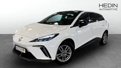 Vit (white) Begagnad 2022 MG MG4 EV Luxury Halvkombi | 274 900 kr (Lite dyr)