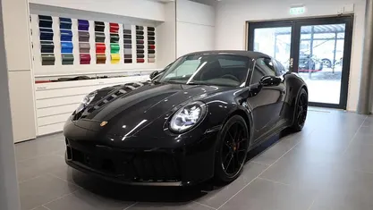 Begagnad Porsche 911 Targa 4 541 HK (397 kW) 2025 Cab