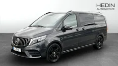 Begagnad 2023 Mercedes V300 AMG Minibuss | 631 920 kr