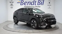 Svart Ny 2024 Citroën C4 Shine Halvkombi | 258 500 kr (Marknadspris)
