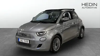 Begagnad Fiat 500e Icon 86 kW (118 HK) 2022 Grå Cab