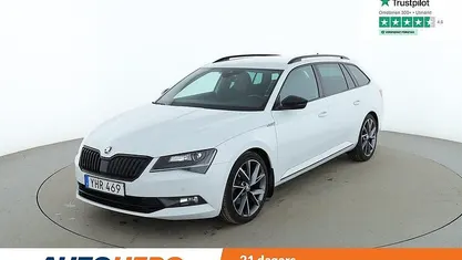 Vit Begagnad 2016 Skoda Superb SportLine Kombi | 214 000 kr (Marknadspris)