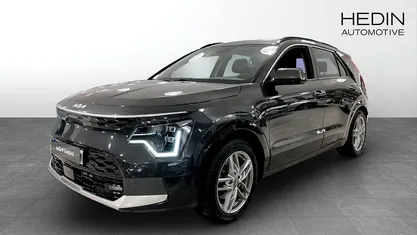 Grå Begagnad 2022 Kia Niro SUV | 284 000 kr (Marknadspris)