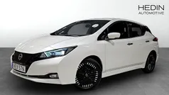 Vit Begagnad 2023 Nissan Leaf N-Connecta Halvkombi | 204 900 kr (Marknadspris)