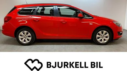 Röd Begagnad 2015 Opel Astra drive Kombi | 99 900 kr (Marknadspris)