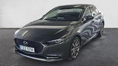 Grå Begagnad 2020 Mazda 3 Sky Sedan | 219 900 kr (Marknadspris)