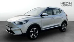 Grå (grey) Begagnad 2022 MG ZS Luxury Sedan | 244 900 kr (Superpris)