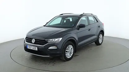 Mörkgrå (grå) Begagnad 2019 VW T-Roc SUV | 246 000 kr (Marknadspris)