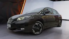 Svart Begagnad 2022 Nissan Leaf Acenta Halvkombi | 174 900 kr (Marknadspris)