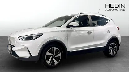 Vit (white) Begagnad 2022 MG ZS Comfort Sedan | 209 900 kr (Bra pris)
