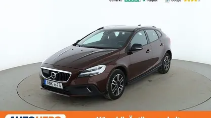 Begagnad 2018 Volvo V40 CC Momentum Kombi | 224 000 kr (Marknadspris)