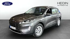 Grå (black) Begagnad 2022 Ford Kuga Titanium SUV | 259 900 kr (Marknadspris)