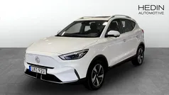 Vit (white) Begagnad 2022 MG ZS Luxury Sedan | 244 900 kr (Bra pris)