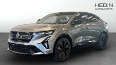 Grå (grey) Ny 2025 Renault Rafale Esprit Alpine SUV | 584 800 kr (Marknadspris)