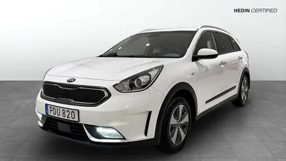 Vit Begagnad 2017 Kia Niro SUV | 149 900 kr (Marknadspris)