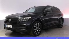 Mörkblå Begagnad 2021 VW Touareg R SUV | 719 900 kr (Marknadspris)