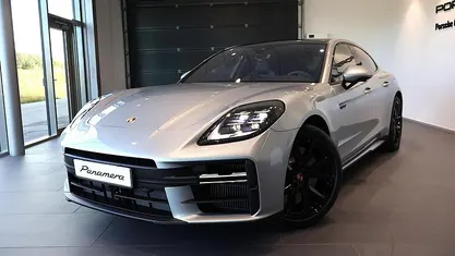 Begagnad Porsche Panamera 544 HK (400 kW) 2025 Halvkombi