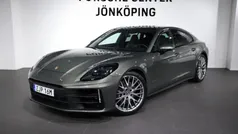 Mörkgrå (green) Begagnad 2024 Porsche Panamera 4 Sedan | 1 249 000 kr