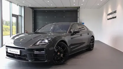 Begagnad Porsche Panamera 470 HK (345 kW) 2026 Sedan
