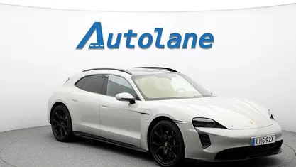 Begagnad 2022 Porsche Taycan GTS Sport Turismo Sedan | 849 900 kr