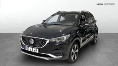 Svart Begagnad 2021 MG ZS Luxury SUV | 149 900 kr (Marknadspris)