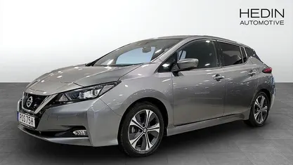 Grå Begagnad 2022 Nissan Leaf N-Connecta Halvkombi | 154 900 kr (Bra pris)