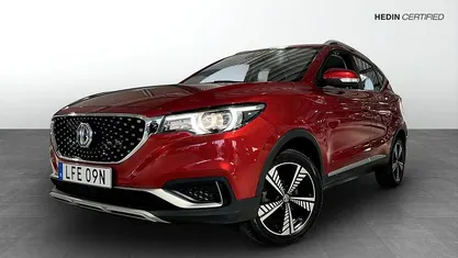 Röd Begagnad 2020 MG ZS Luxury SUV | 149 900 kr (Marknadspris)