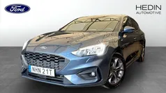 Blå (blue) Begagnad 2021 Ford Focus ST-Line Kombi | 209 900 kr (Marknadspris)