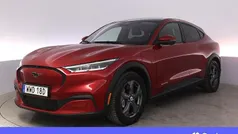 Röd Begagnad 2021 Ford Mustang Mach-E SUV | 288 900 kr (Superpris)