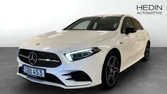 Svart Begagnad 2020 Mercedes A250 AMG Halvkombi | 269 900 kr (Marknadspris)